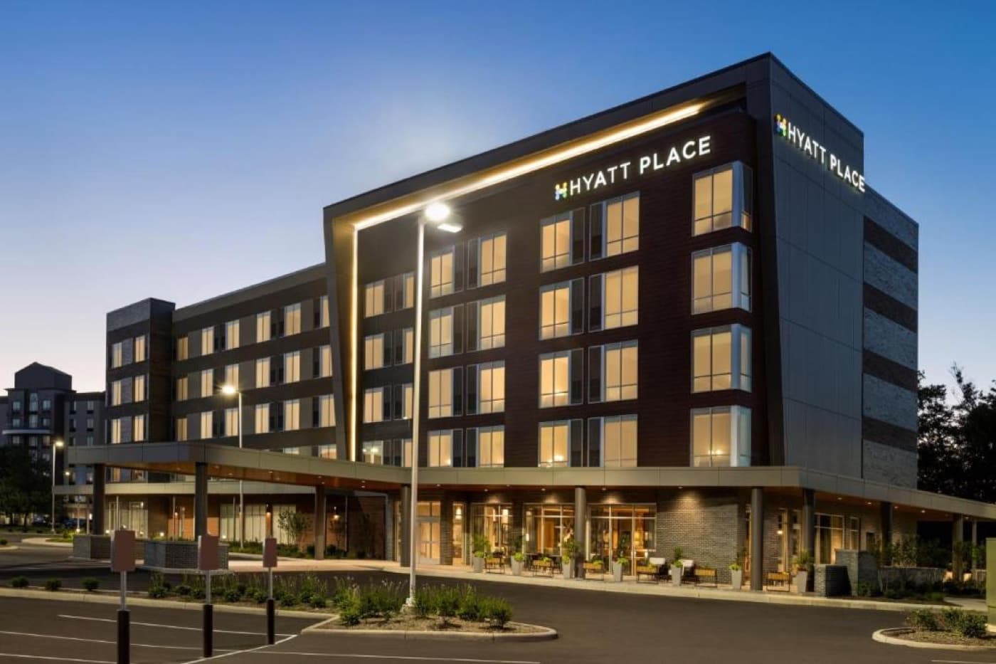 Hyatt Place Columbus Polaris exterior at dusk